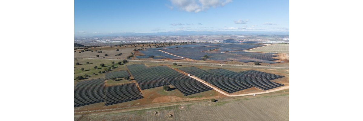 RWE nimmt großen Solarpark in Spanien in Betrieb - 